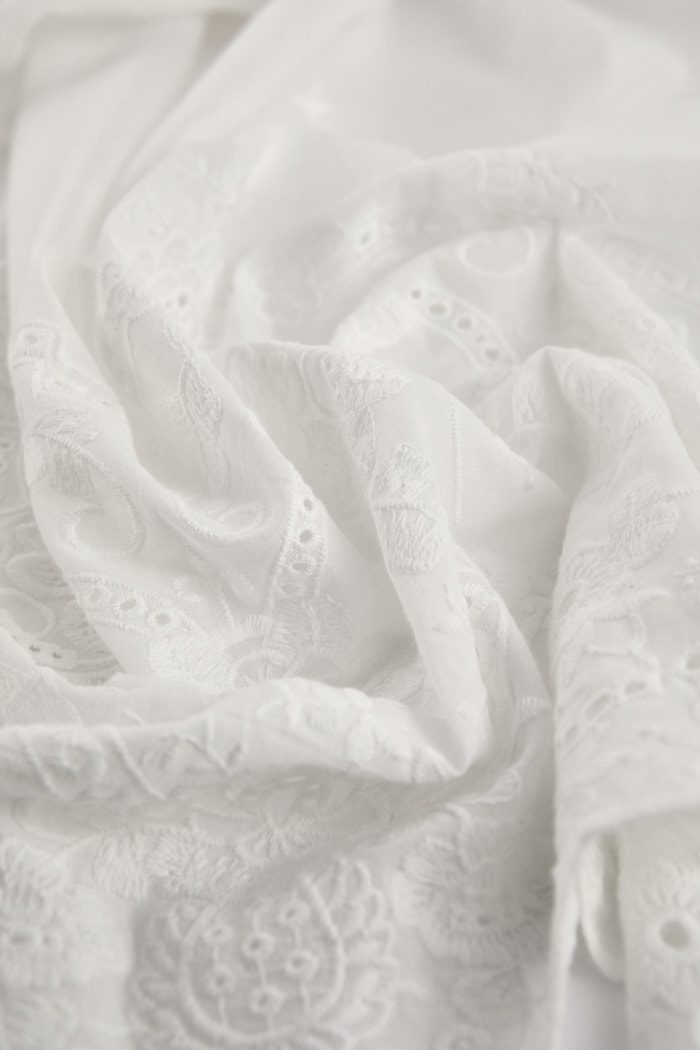 Laura cotton bridal robe in a wedding setting