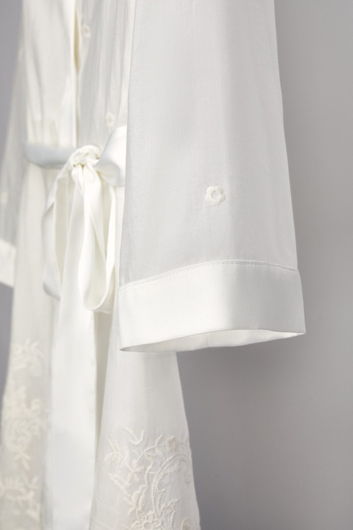 Sleeve and sash of the Alma bridal robe