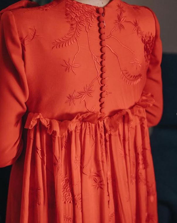 María Palomo diseña vestidos de invitada y madrina para 2026 
