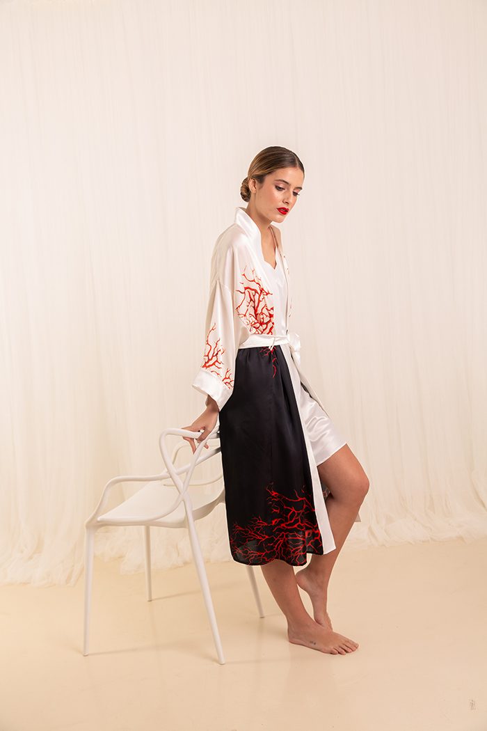 Coral bridal kimono robe – detail 4