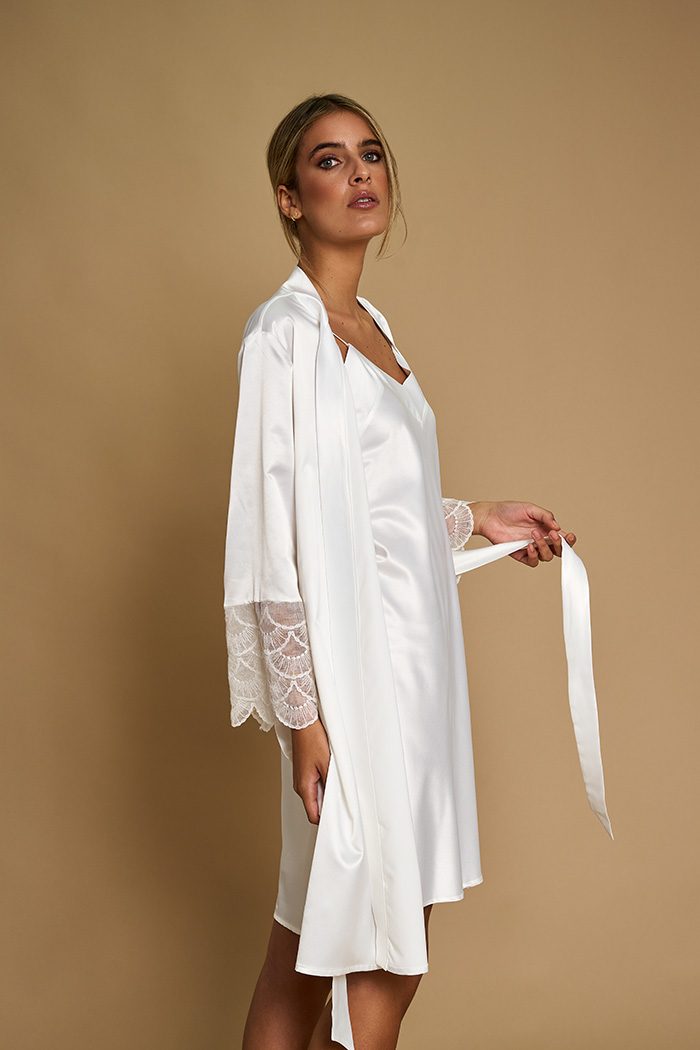 Short bridal robe with sash