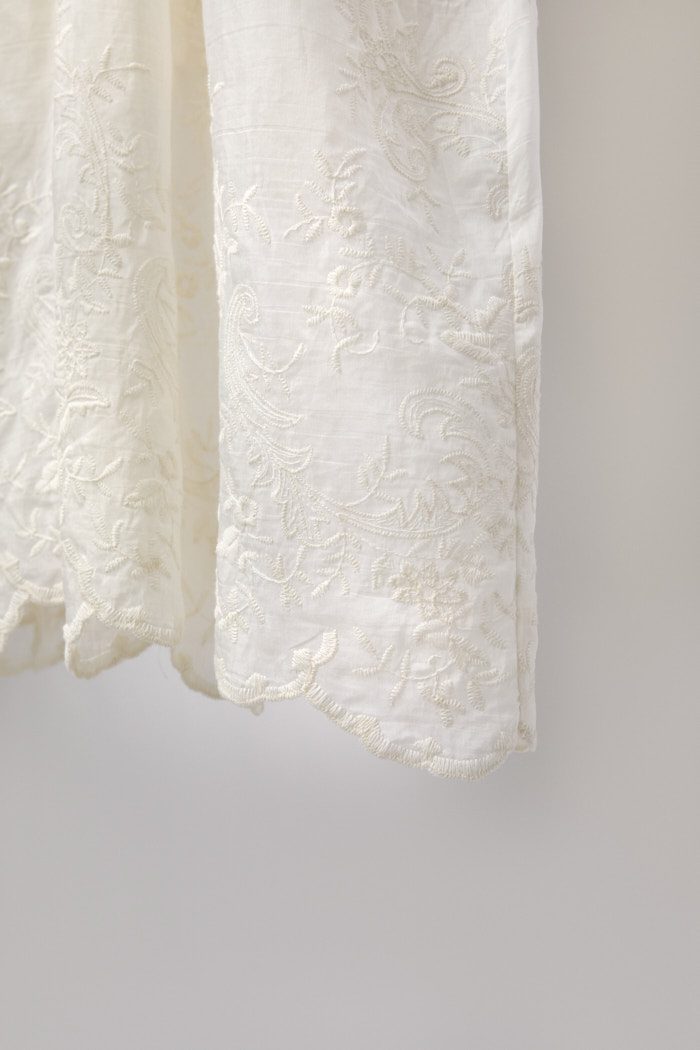 Elegance and comfort of the Paula silk bridal robe