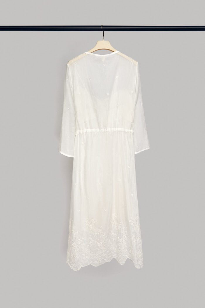 Exquisite details of the Paula silk bridal robe
