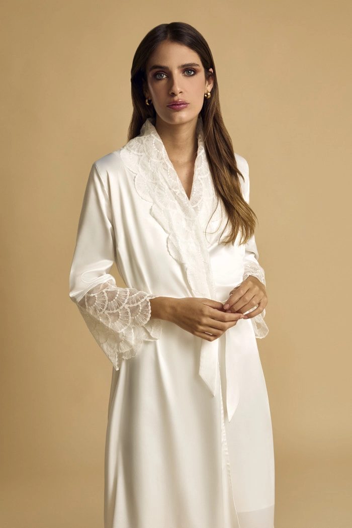 Detail of the midi bridal robe