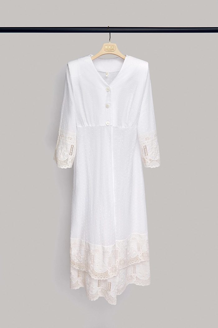 Handcrafted details of the Claudine white bridal robe