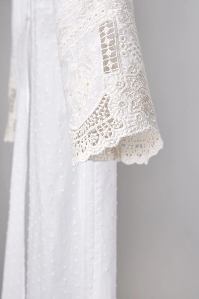 Elegance and sophistication in the Claudine white bridal robe