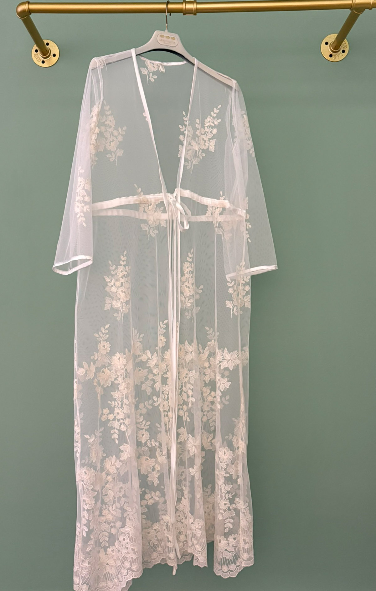Batas de novia para bodas de primavera by María Palomo 5 comprar bata de novia modelo sofia