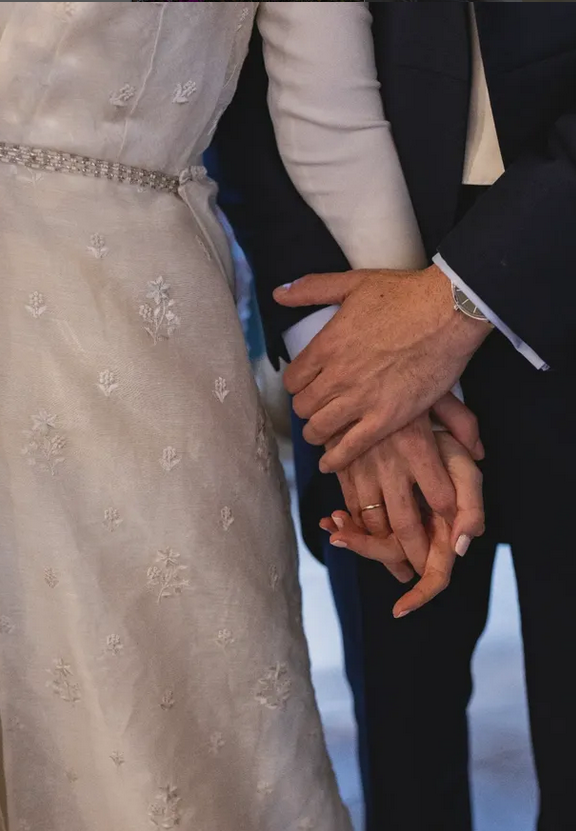 tendencia vestidos de novia 2026 Gloria con diseño exclusivo de María Palomo Encuentra vestidos de novia para 2025 en el Atelier de María Palomo
