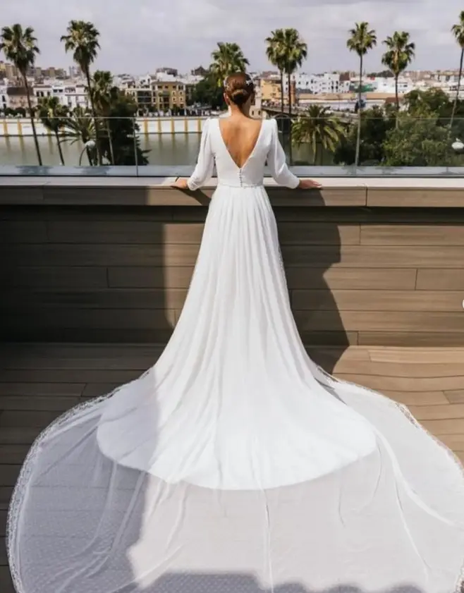 vestidos de novia 2024 tendencia colas largas comprar vestidos de novia 2024, cola larga. Diseño exclusivo María Palomo